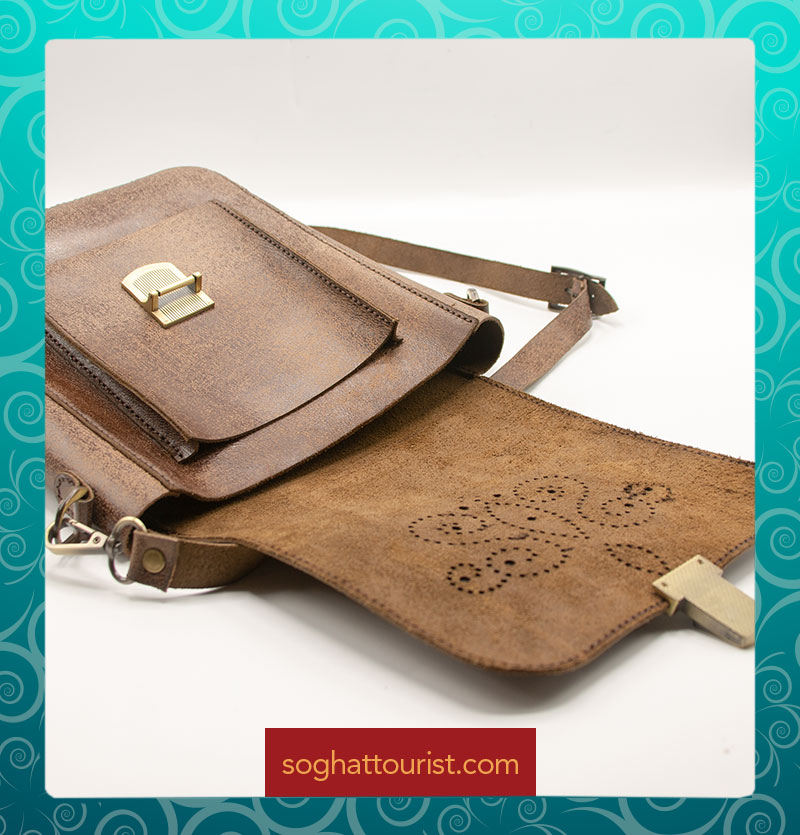 نمای باز کیف