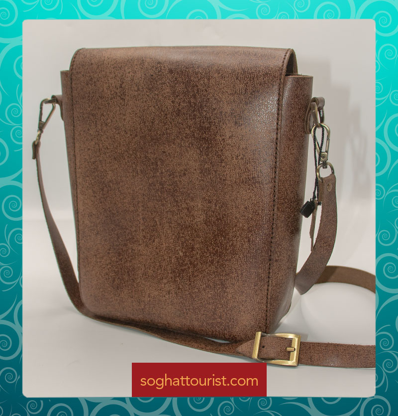 نمای پشت کیف