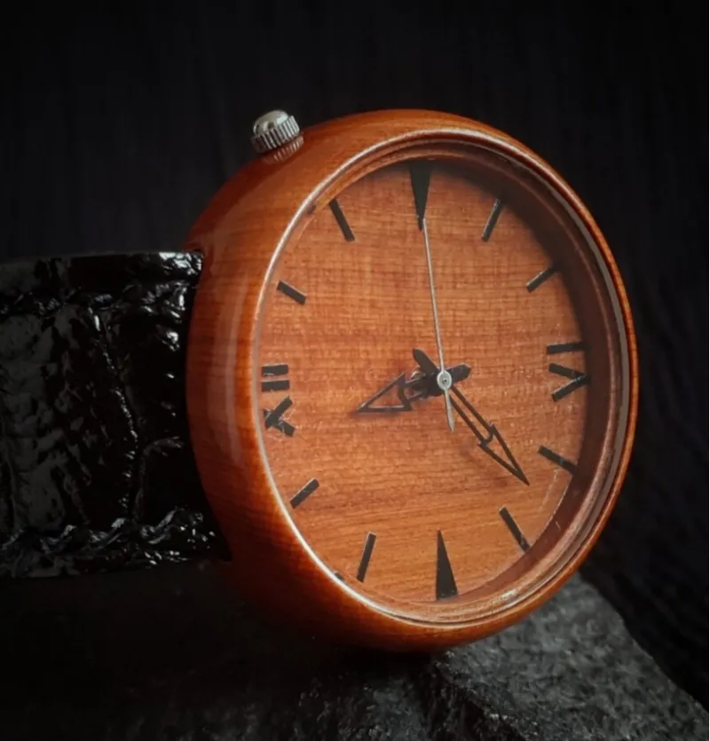 ساعت دست دوز